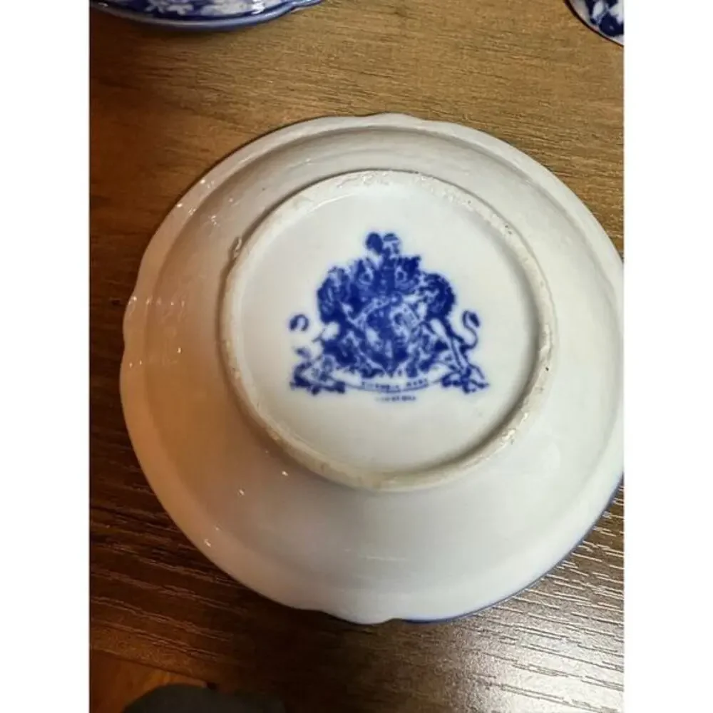 Victoria Ware Stoneware Small‎ Tea Cups Saucers Sugar Creamer Cobalt Flue Floral